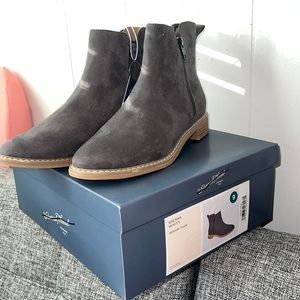 Universal thread Brenna Boots